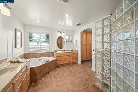 $1,298,000 | 102 Henson Creek Court, Martinez, CA 94553