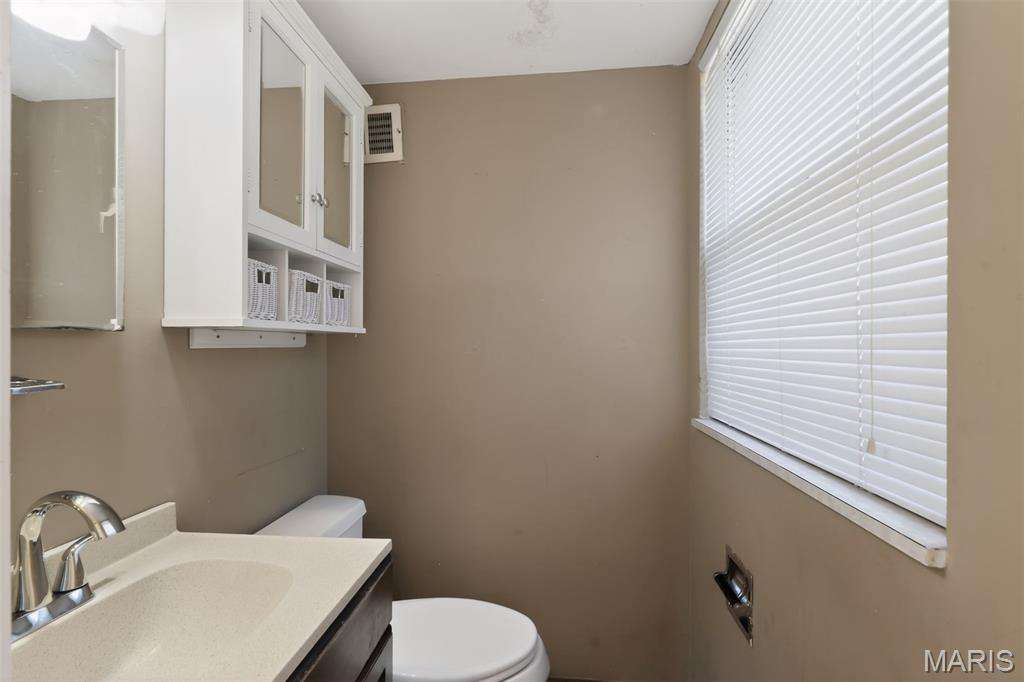 1328 Coppergate Lane St. Louis, MO 63138 - Photo 27 of 33