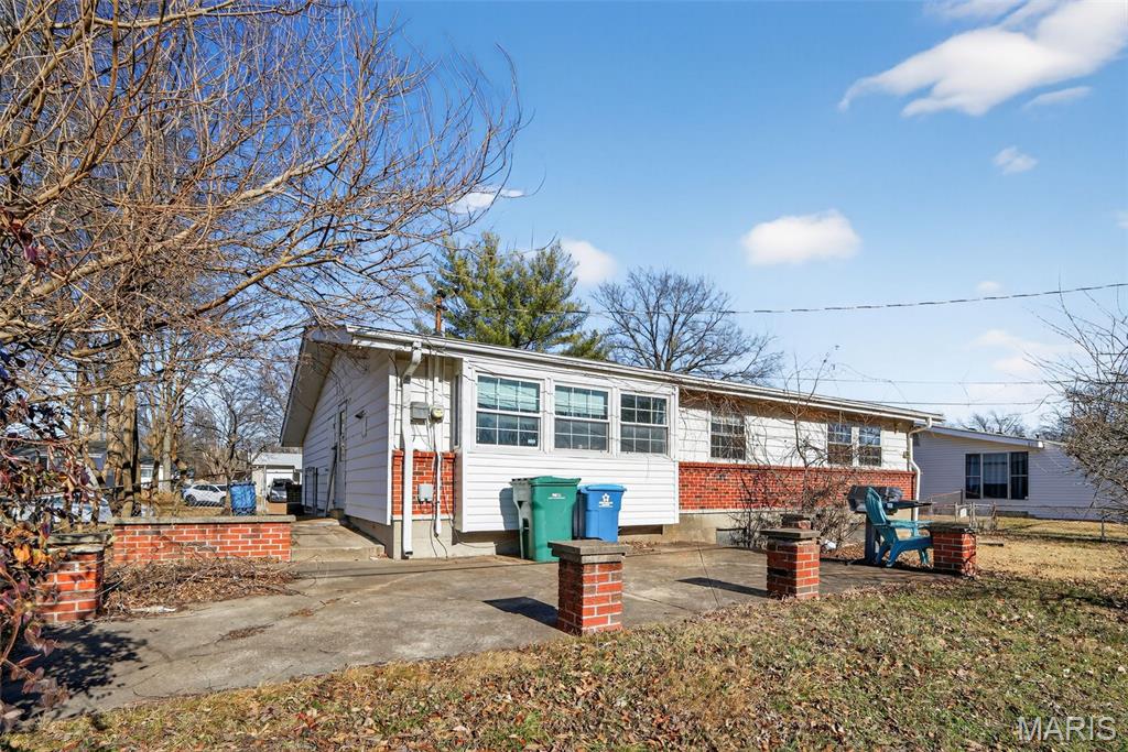 1328 Coppergate Lane St. Louis, MO 63138 - Photo 5 of 33