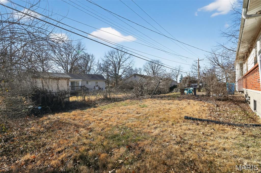 1328 Coppergate Lane St. Louis, MO 63138 - Photo 6 of 33