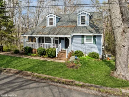 $324,900 | 104 Channel Drive, Port Barrington, IL 60010