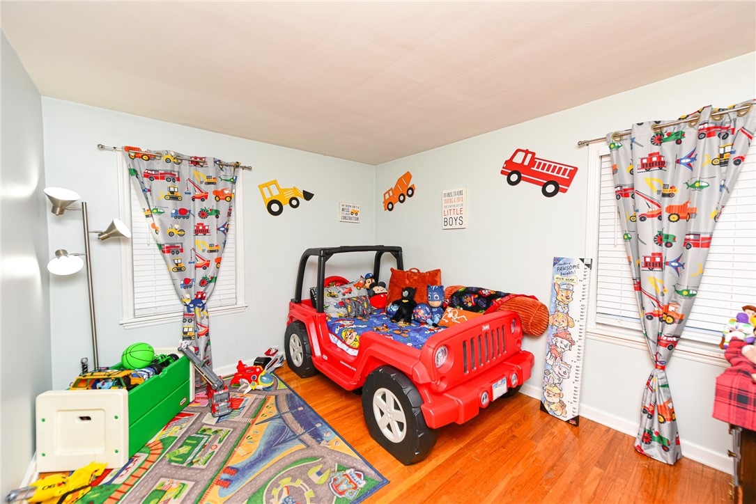 452 Pemberton Road Irondequoit, NY 14622 - Photo 15 of 31