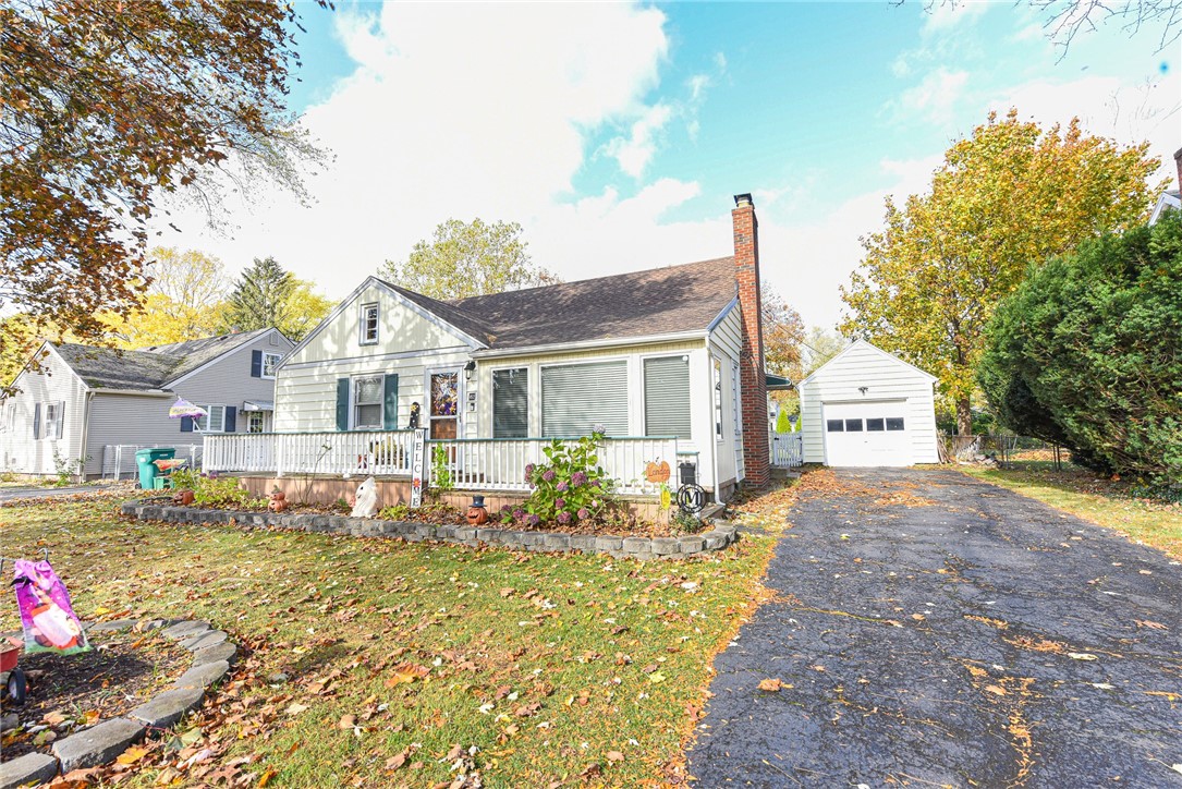 452 Pemberton Road Irondequoit, NY 14622 - Photo 2 of 31