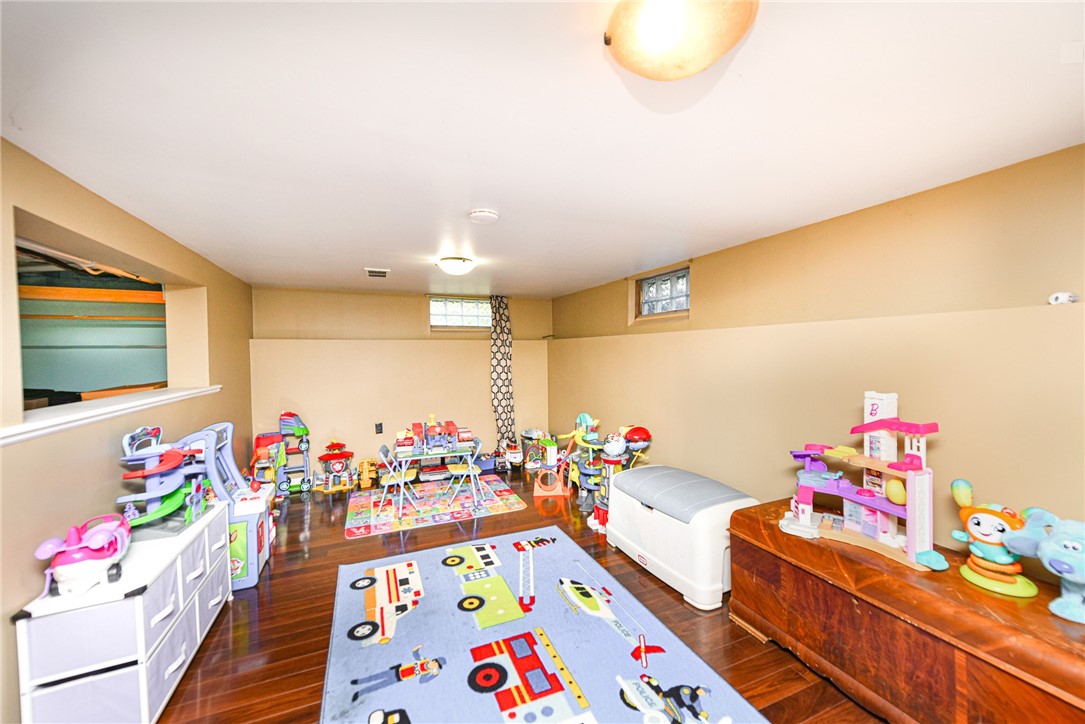 452 Pemberton Road Irondequoit, NY 14622 - Photo 21 of 31