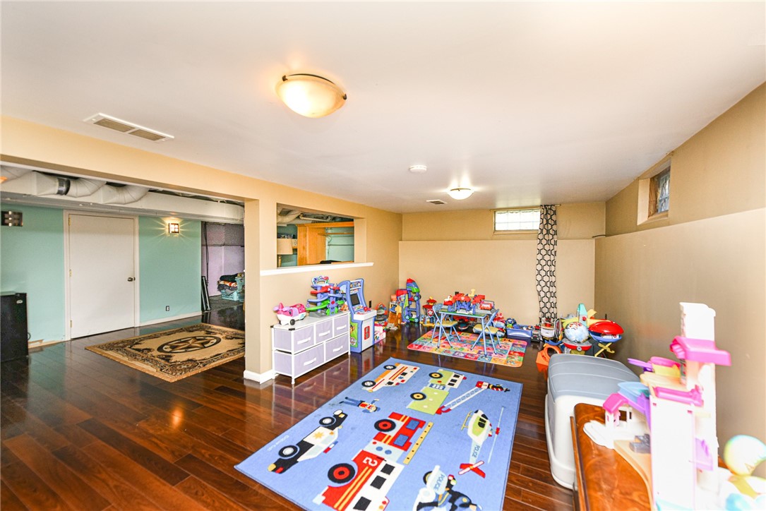 452 Pemberton Road Irondequoit, NY 14622 - Photo 22 of 31