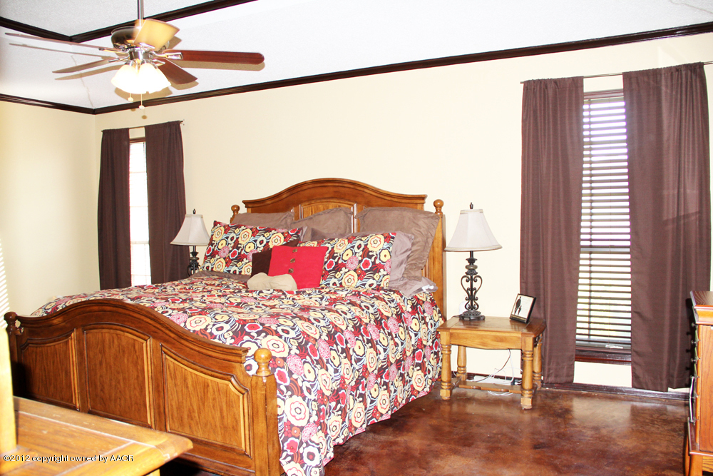 5718 South Milam Street Amarillo, TX 79110 - Photo 11 of 23 Master Bedroom