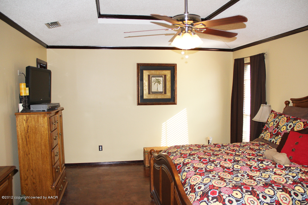 5718 South Milam Street Amarillo, TX 79110 - Photo 13 of 23 Master Bedroom3