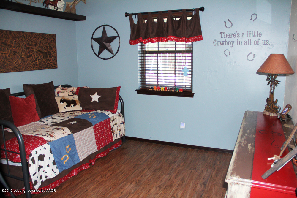 5718 South Milam Street Amarillo, TX 79110 - Photo 15 of 23 2nd Bedroom
