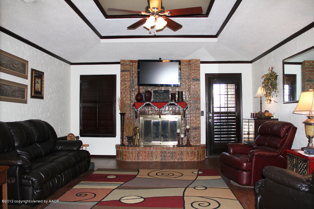 5718 South Milam Street Amarillo, TX 79110 - Photo 5 of 23 Living Area