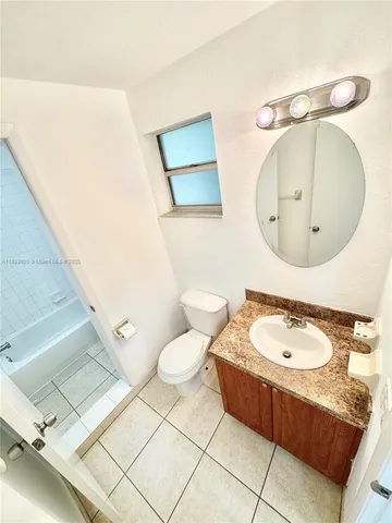 $164,900 | 2800 Riverside Drive, Unit 2011, Coral Springs, FL 33065