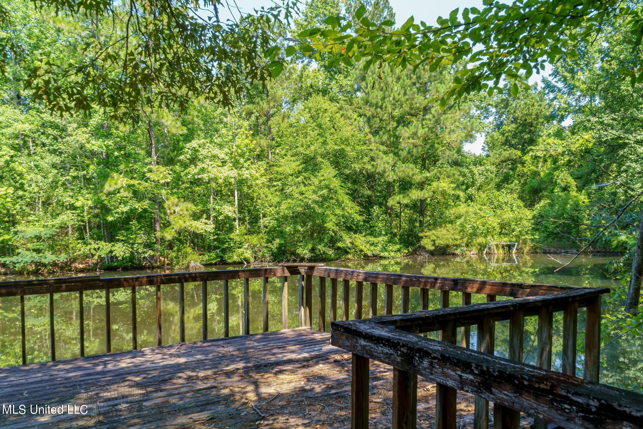 627 Cole Road Hattiesburg, MS 39402 - Photo 12 of 24 627 Cole Road-11