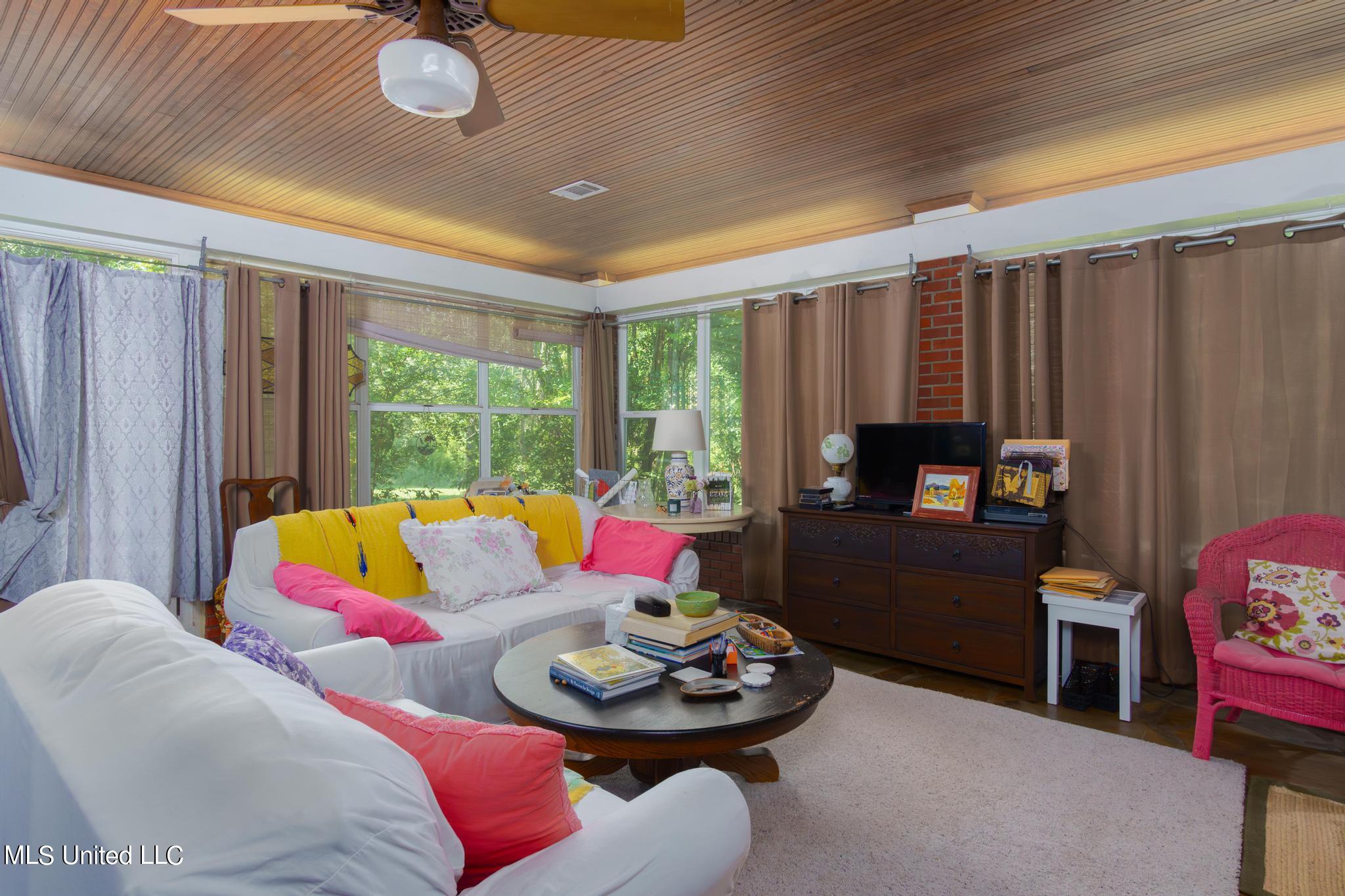 627 Cole Road Hattiesburg, MS 39402 - Photo 21 of 24 627 Cole Road-21