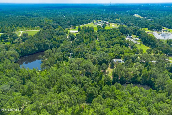 $3,200,000 | 627 Cole Road, Hattiesburg, MS 39402