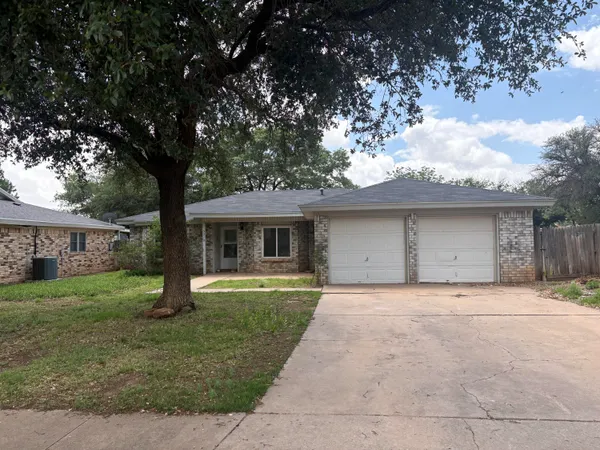 $1,695 | 3219 84th Street, Lubbock, TX 79423