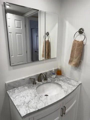 $320,000 | 56 Lausanne Court, Unit 2, Geneva, WI 53147