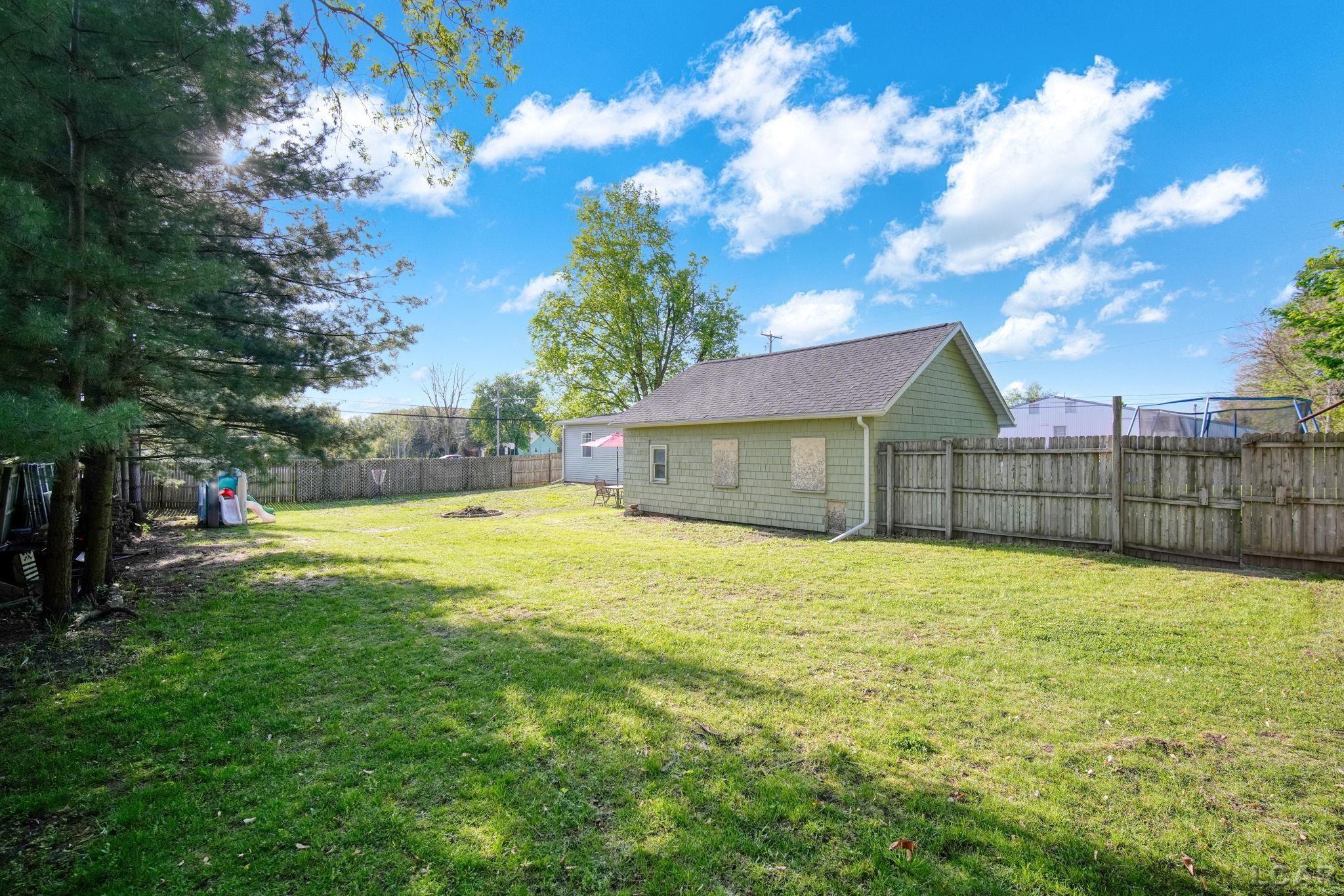 1025 East Carleton Road Adrian, MI 49221 - Photo 36 of 37 50141334-d57f9441-7d47-4673-8c92-afb2533afb05.JPG