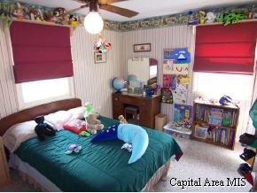 1208 Interlacken Road Springfield, IL 62704 - Photo 7 of 9