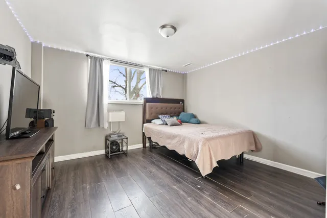 $365,000 | 727 Lacy Avenue, Streamwood, IL 60107