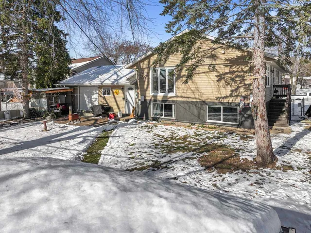 $365,000 | 727 Lacy Avenue, Streamwood, IL 60107