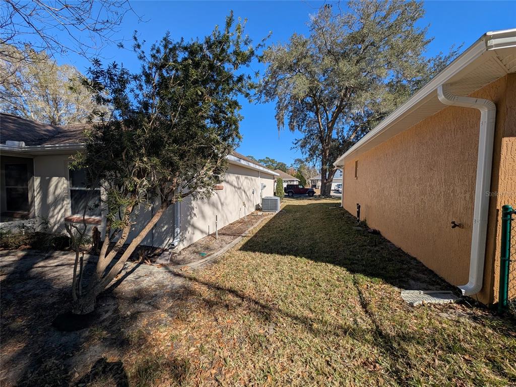 9573 Southwest 53rd Circle Ocala, FL 34476 - Photo 16 of 85