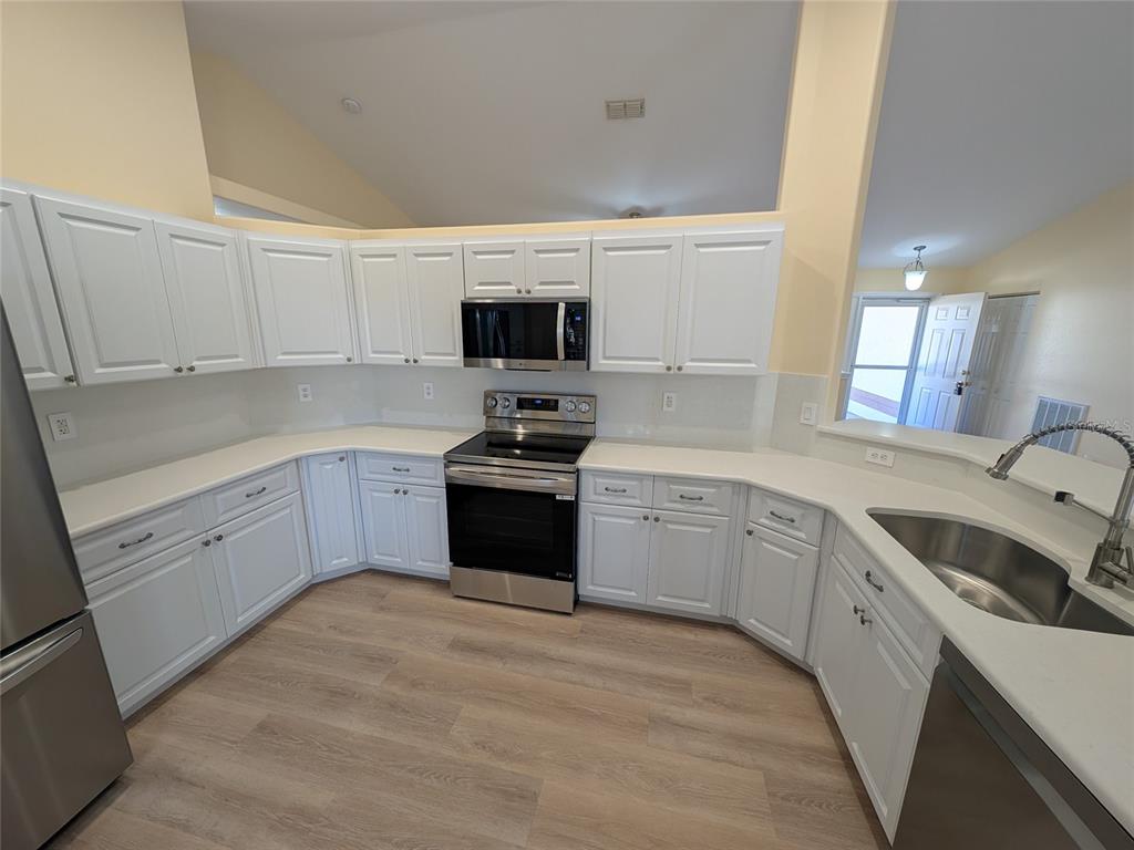 9573 Southwest 53rd Circle Ocala, FL 34476 - Photo 37 of 85