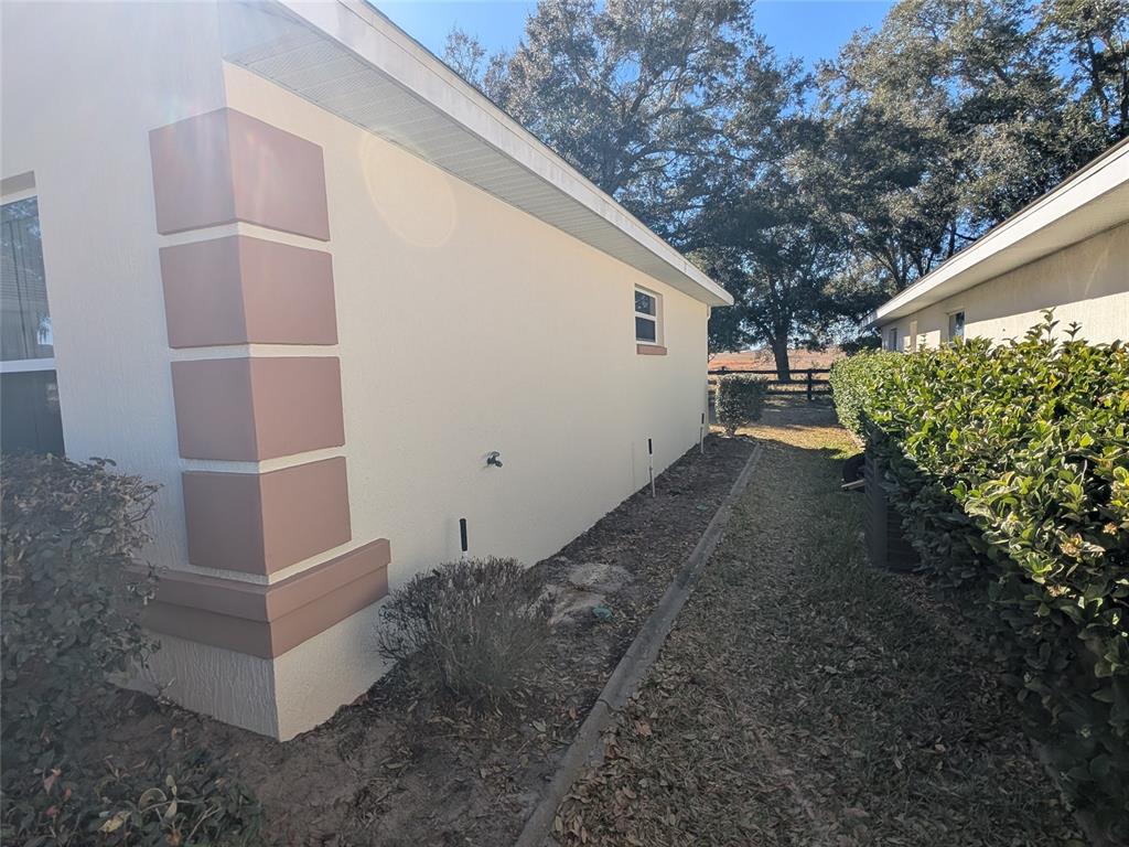 9573 Southwest 53rd Circle Ocala, FL 34476 - Photo 5 of 85