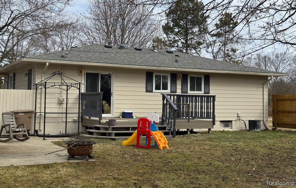 638 Collier Road Pontiac, MI 48340 - Photo 27 of 30