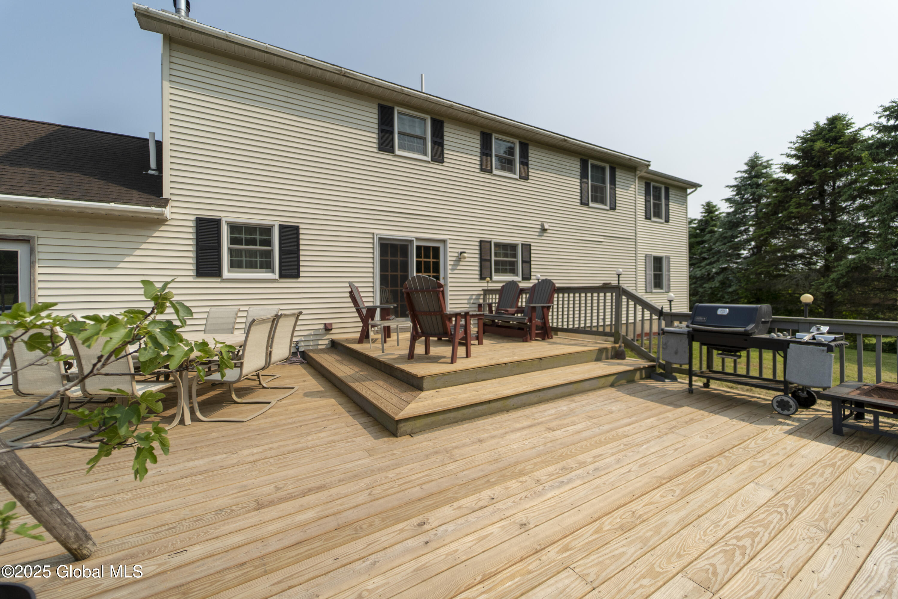 540 Mohawk Drive Mohawk, NY 12068 - Photo 5 of 51 041