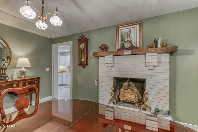 $385,000 | 501 Golf Course Drive, Elizabethton, TN 37643