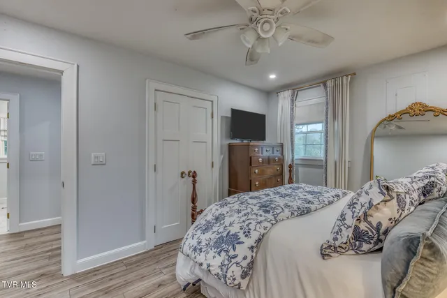 $385,000 | 501 Golf Course Drive, Elizabethton, TN 37643