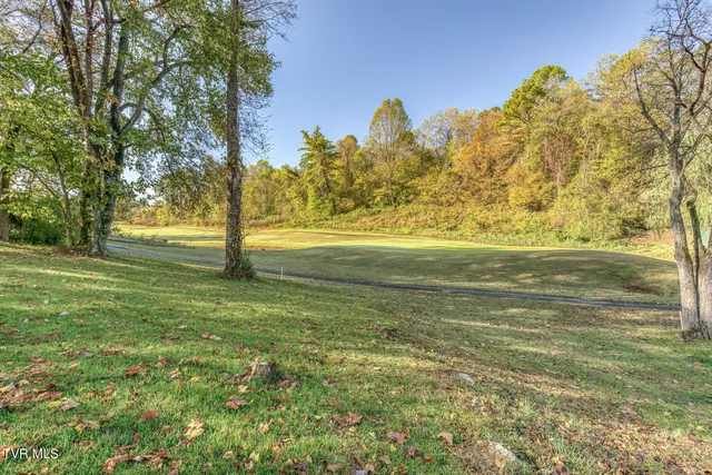 $385,000 | 501 Golf Course Drive, Elizabethton, TN 37643
