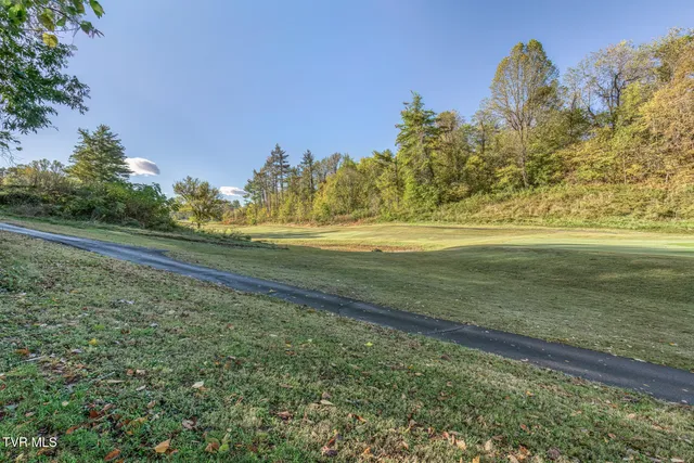 $385,000 | 501 Golf Course Drive, Elizabethton, TN 37643