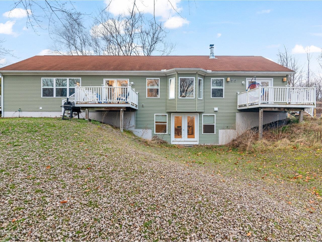 1499 Sand Road Ferrisburgh, VT 05456 - Photo 2 of 50
