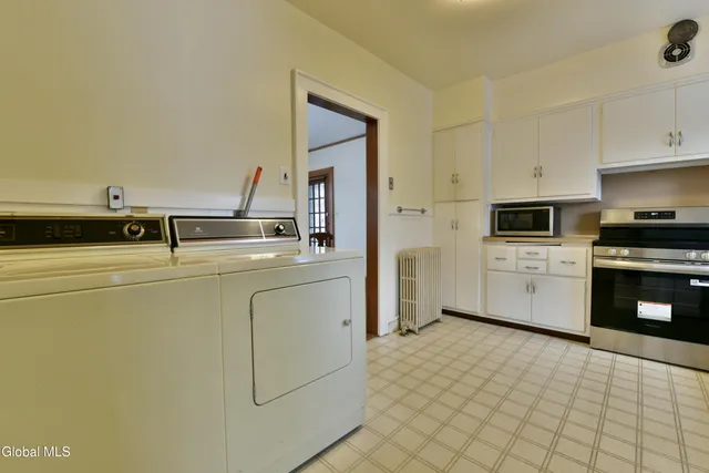 $345,000 | 194 South Main Avenue, Albany, NY 12208