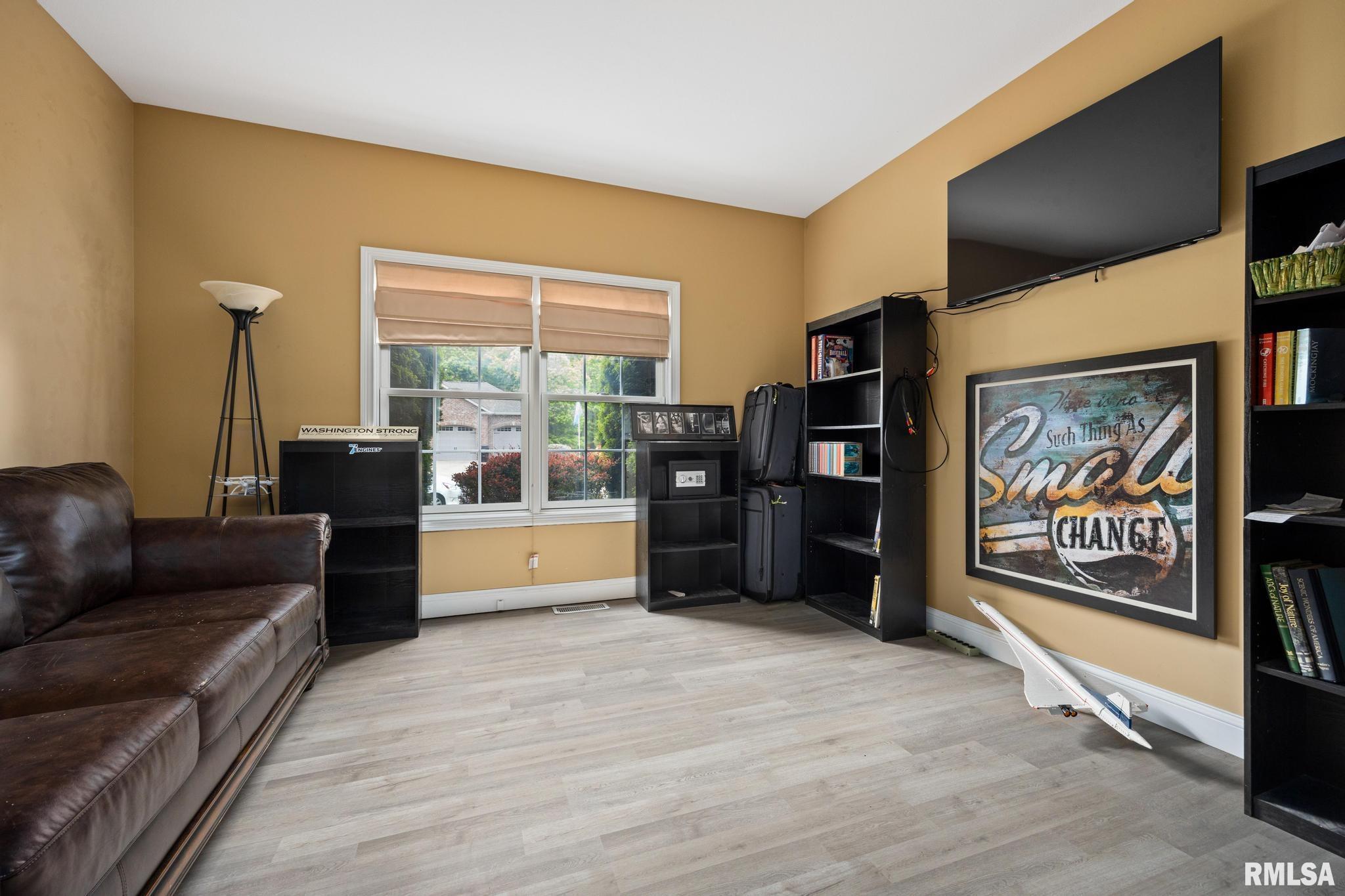1817 Autumn Ridge Washington, IL 61571 - Photo 19 of 56
