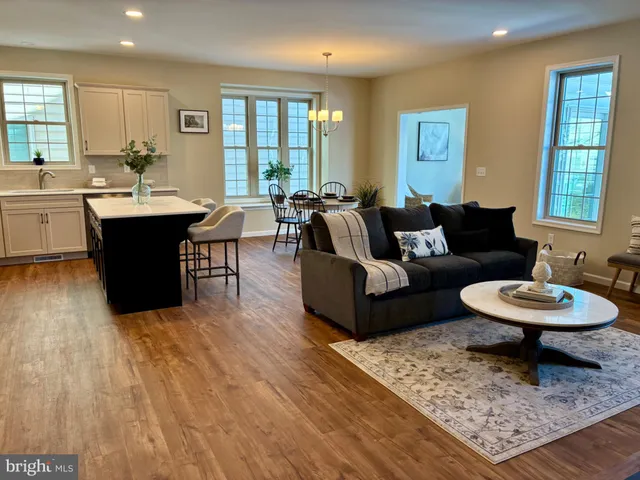 $609,900 | 602 Greenbriar Path, Cochranville, PA 19330