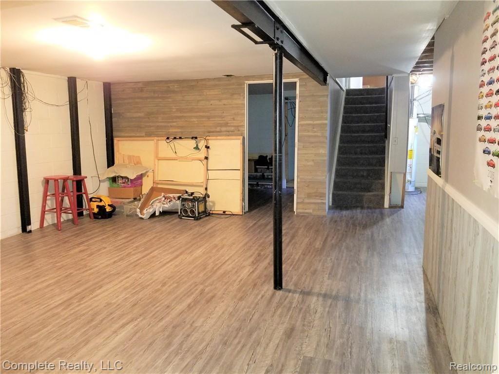 4338 North Genesee Road Flint, MI 48506 - Photo 17 of 21
