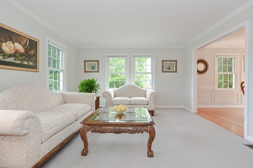 96 Juniper Road Holliston, MA 01746 - Photo 14 of 40 Gallery Image 14