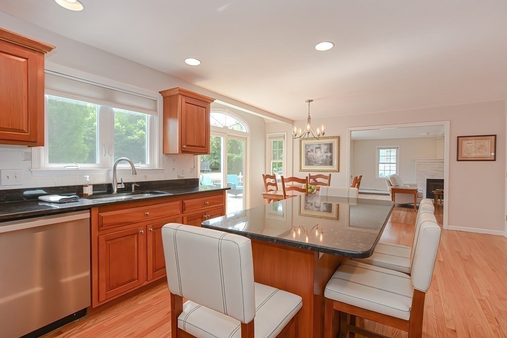 96 Juniper Road Holliston, MA 01746 - Photo 5 of 40 Gallery Image 5