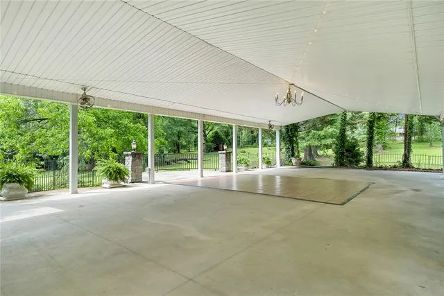 $1,750,000 | 207 Westminster Highway, Westminster, SC 29693