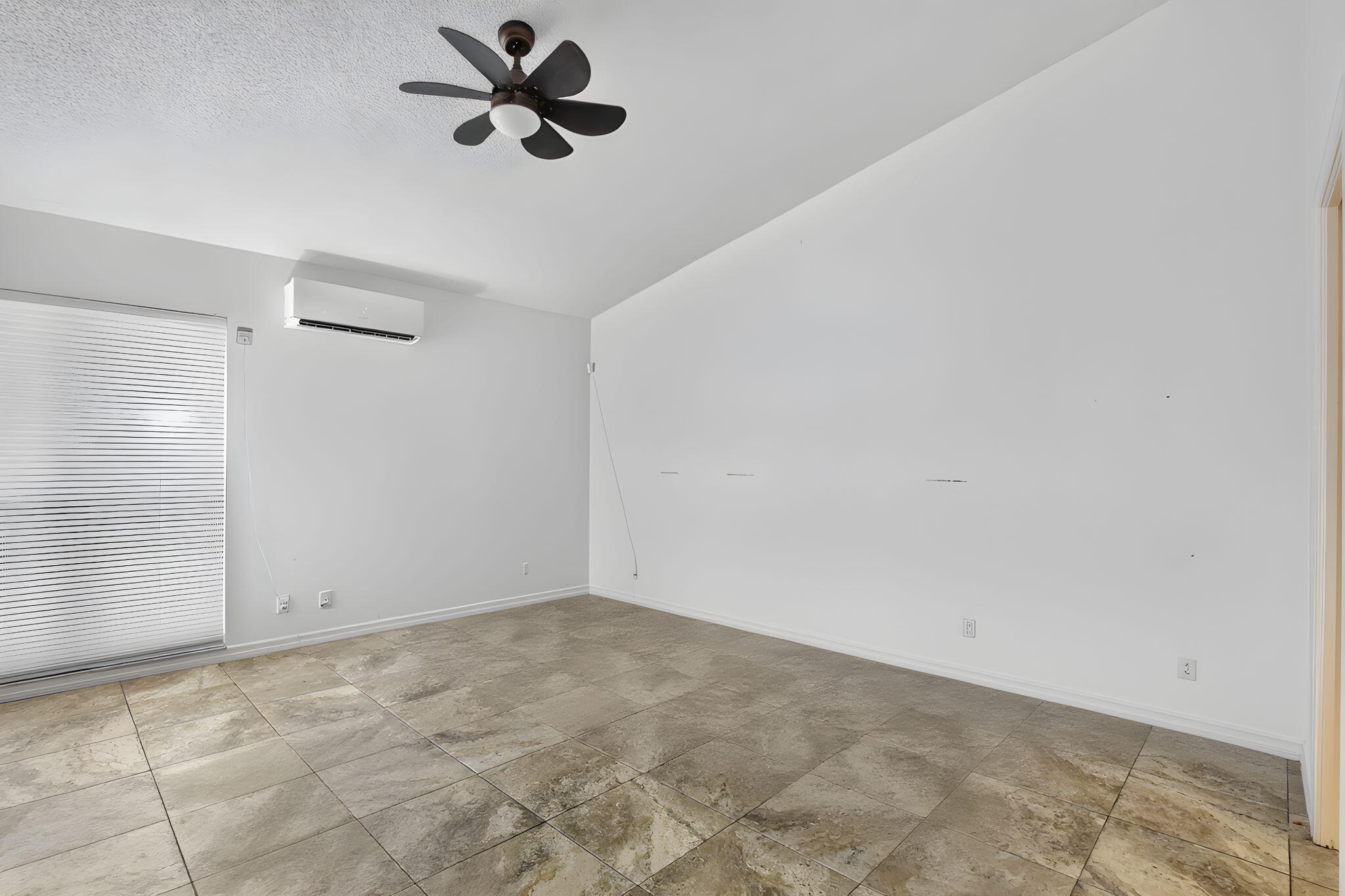 7690 Solimar Circle Boca Raton, FL 33433 - Photo 15 of 31 15-web-or-mls-7690 (13)