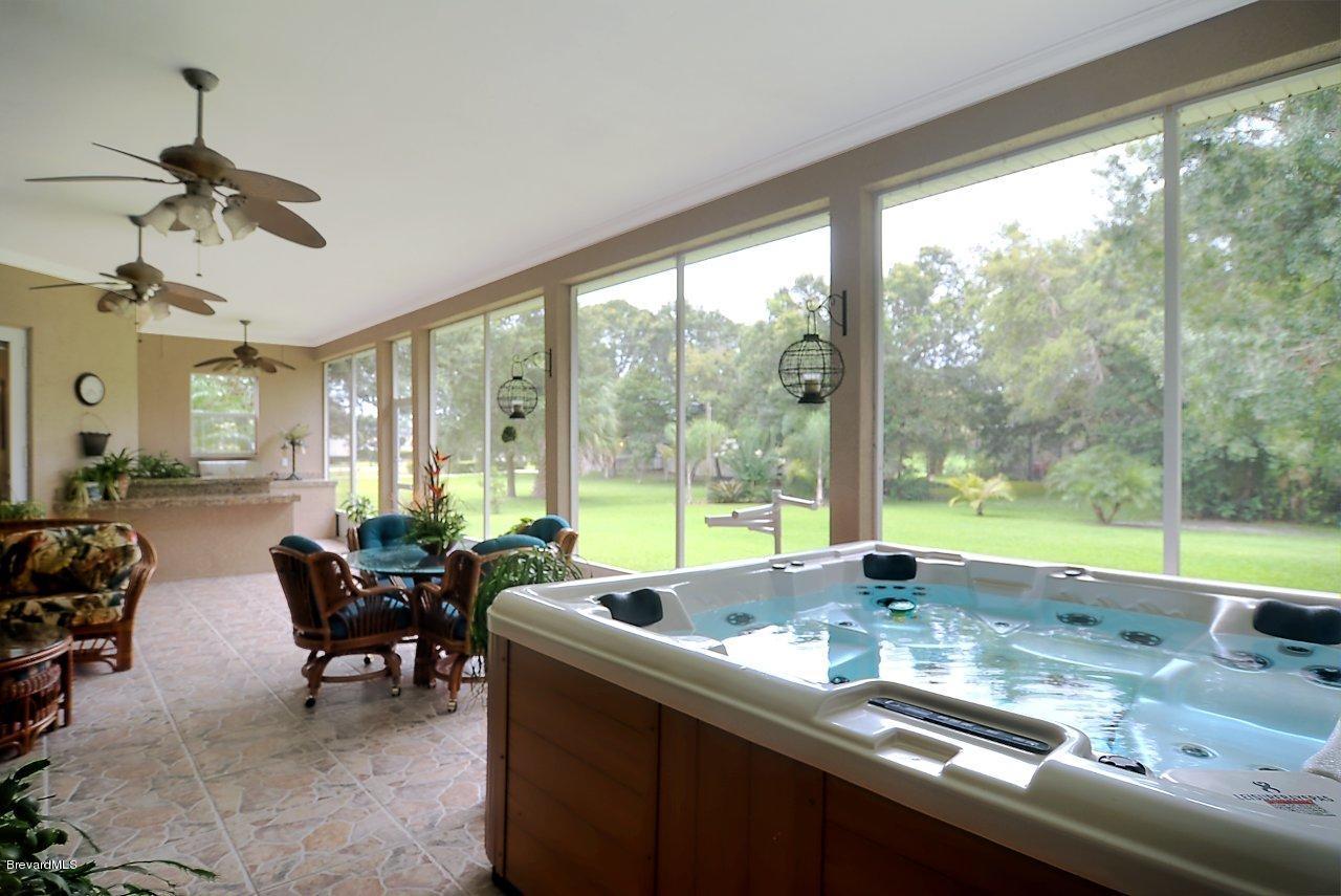 3199 Aurora Road Melbourne, FL 32934 - Photo 14 of 16 patio (2)