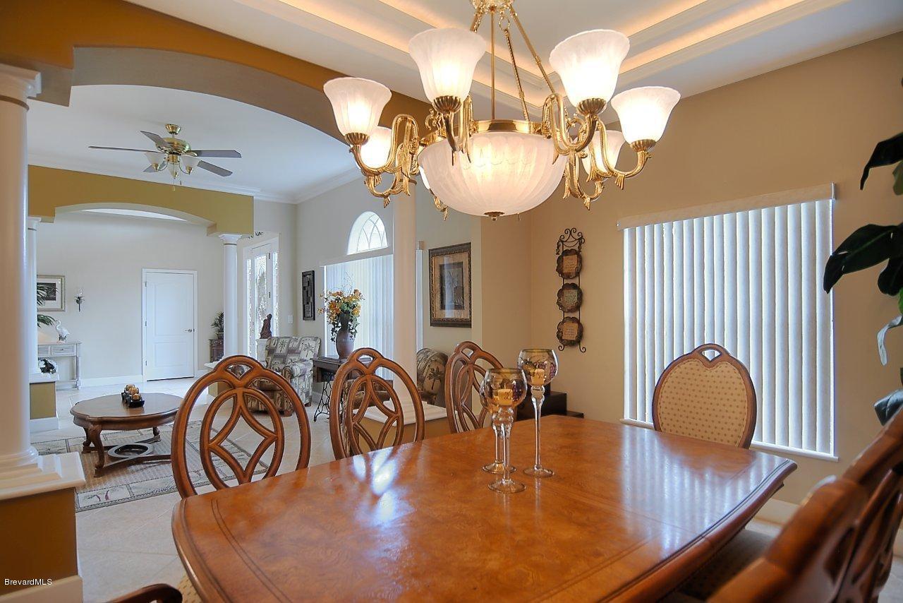 3199 Aurora Road Melbourne, FL 32934 - Photo 3 of 16 dining (5)