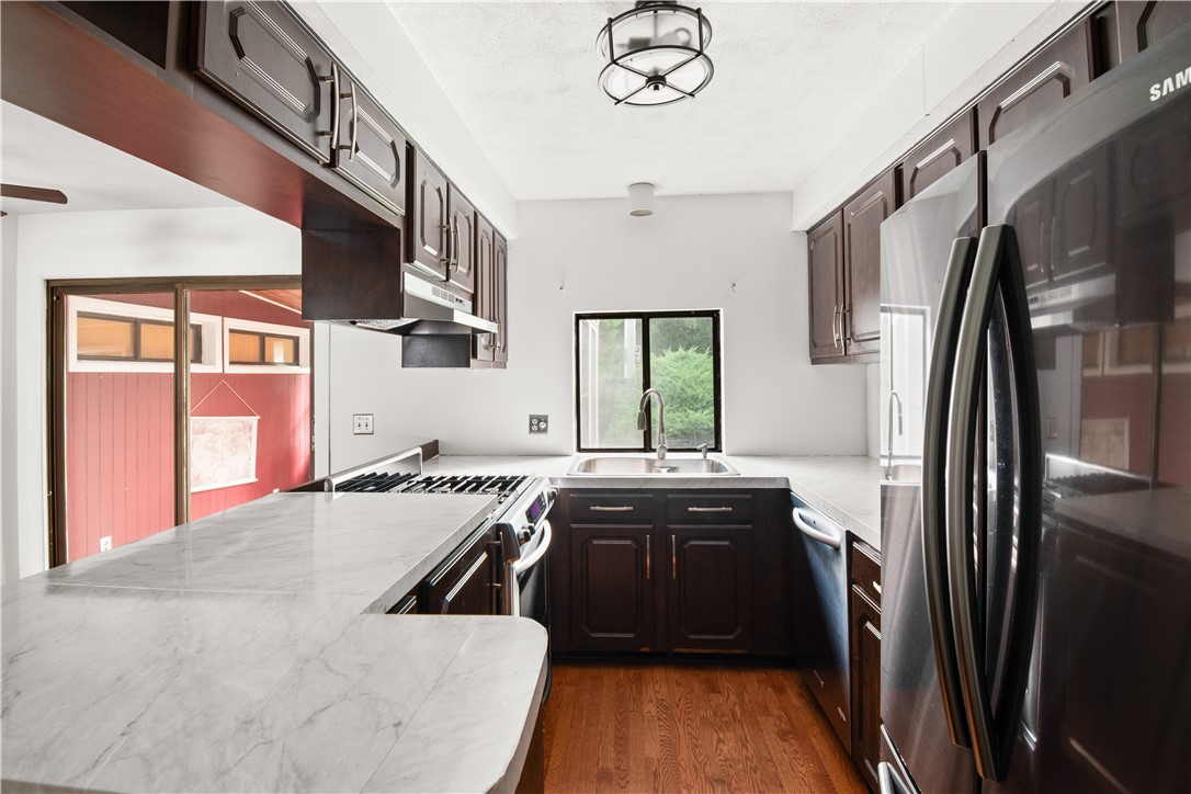 4156 Post Road, Unit 22 Warwick, RI 02818 - Photo 2 of 22