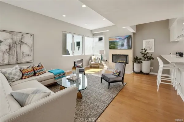 $6,500 | 505 Poinsettia Avenue, Corona del Mar, CA 92625