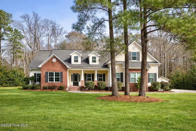 $749,000 | 167 Hydrangea Lane, Hampstead, NC 28443