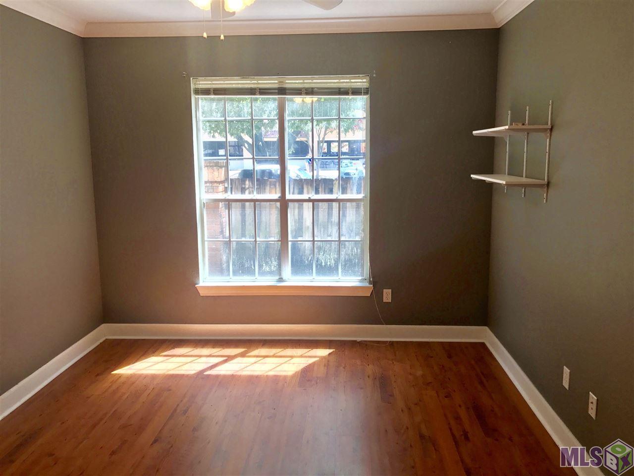 710 East Boyd Drive, Unit 406 Baton Rouge, LA 70808 - Photo 15 of 16 Large Bedroom