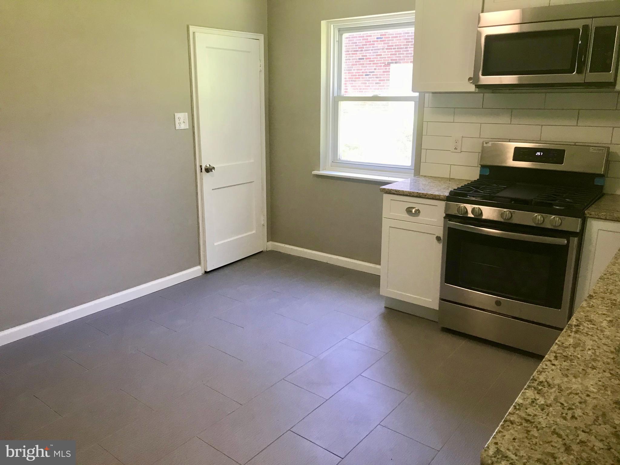1115 Gregg Avenue Reading, PA 19607 - Photo 20 of 32 New gas range