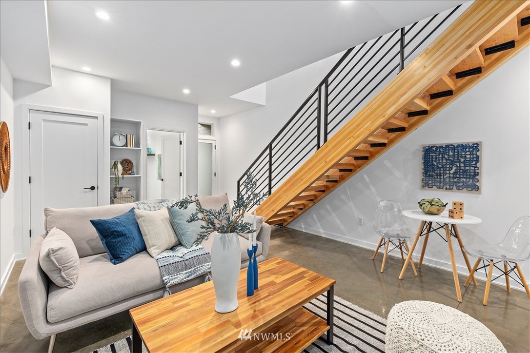 717 North 47th Street Seattle, WA 98103 - Photo 15 of 36