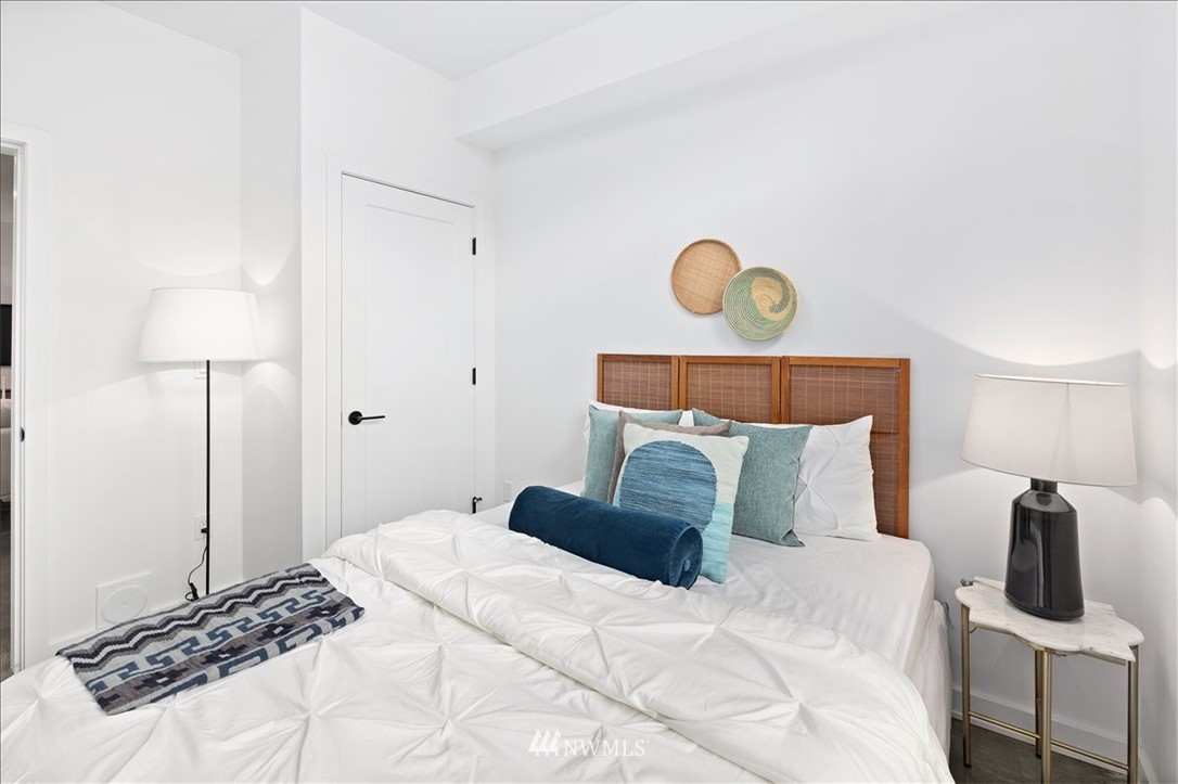 717 North 47th Street Seattle, WA 98103 - Photo 16 of 36
